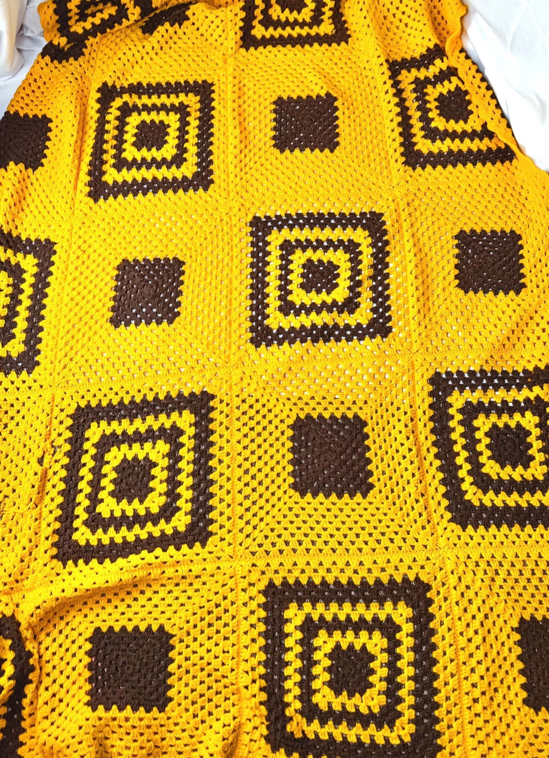 Retro Gold/Brown Geometric Hand-Crocheted Afghan