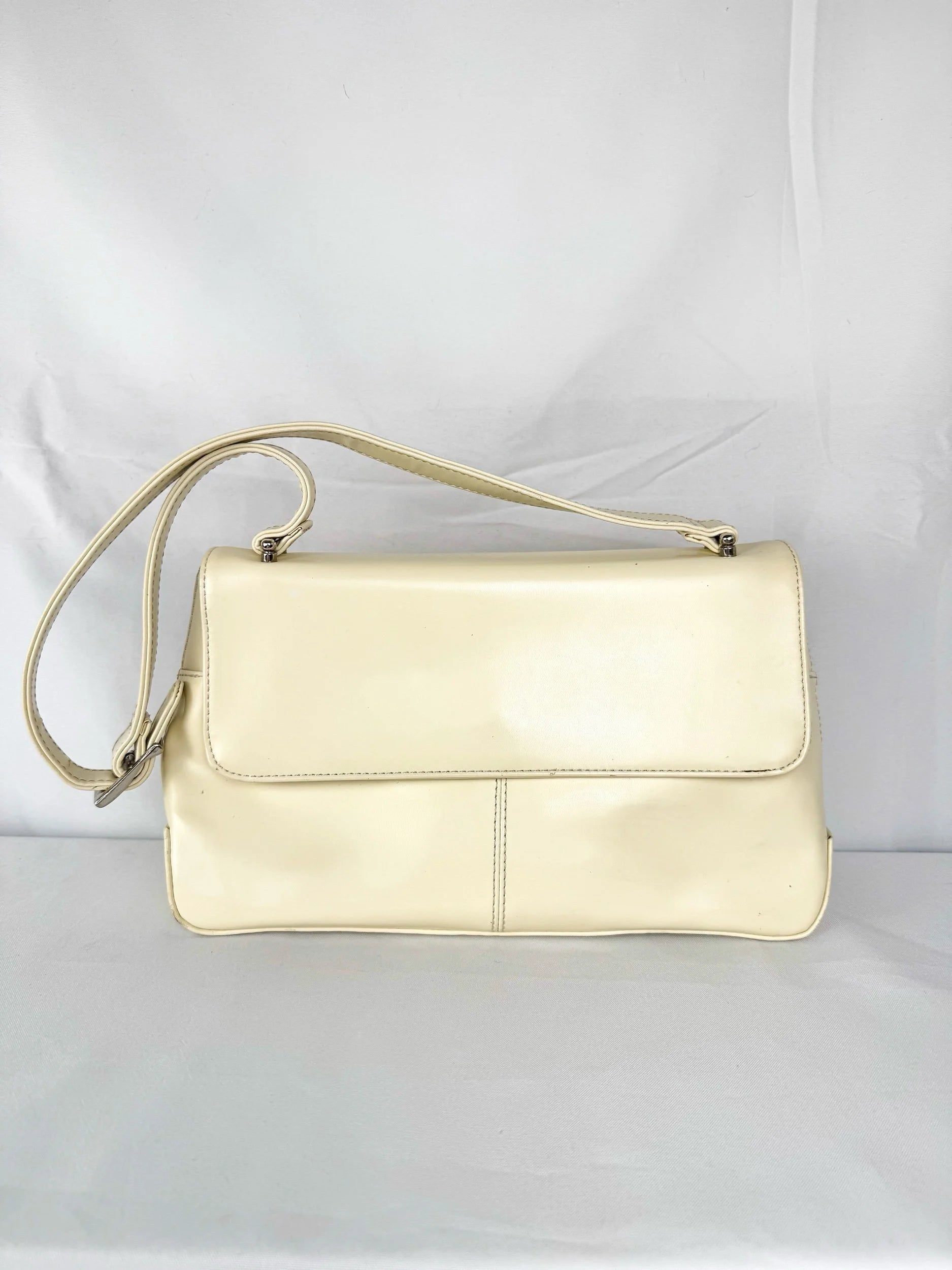 Cream Preston & York Vintage Vegan Leather Handbag
