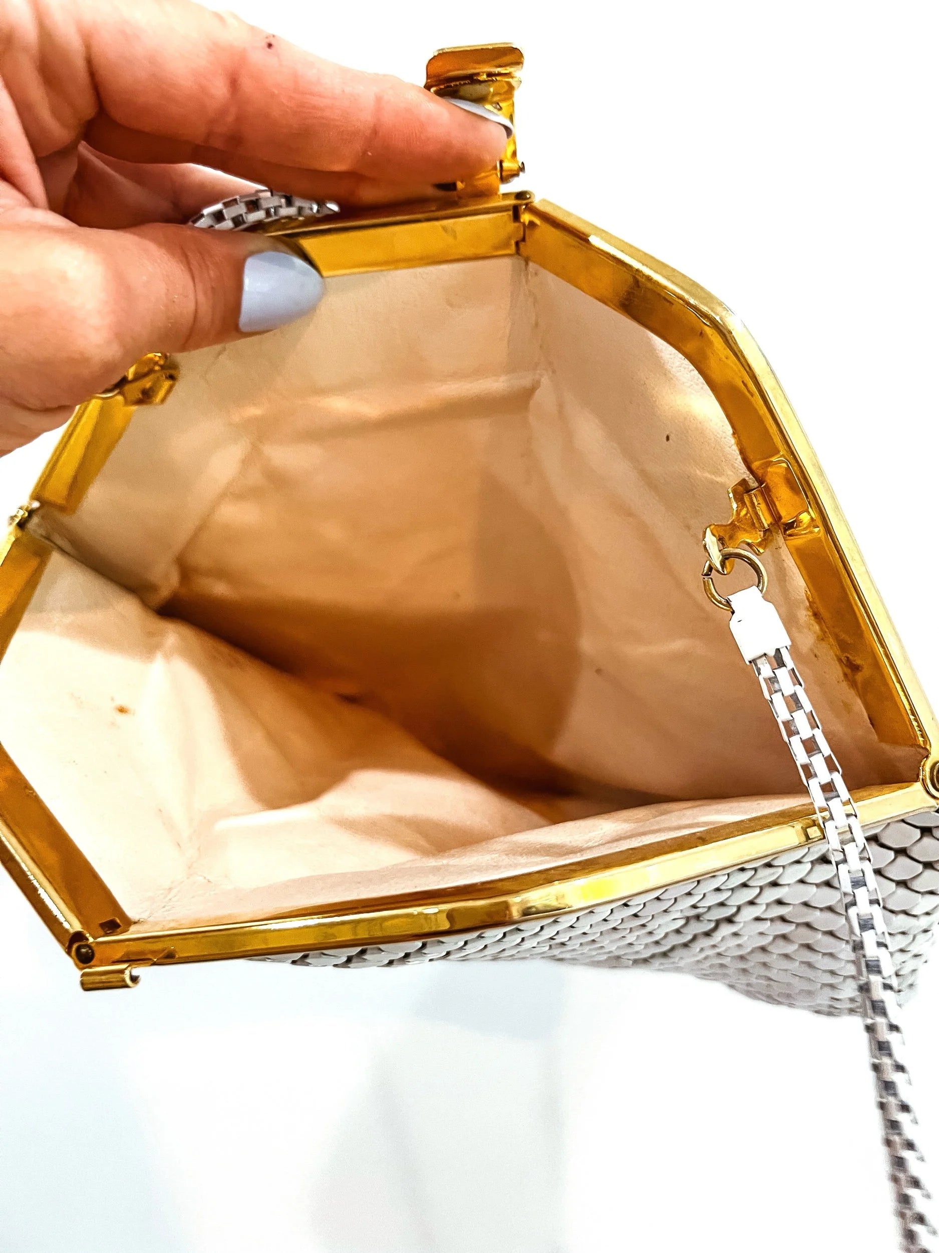 Vintage Whiting and Davis Style White Metal Mesh Handbag