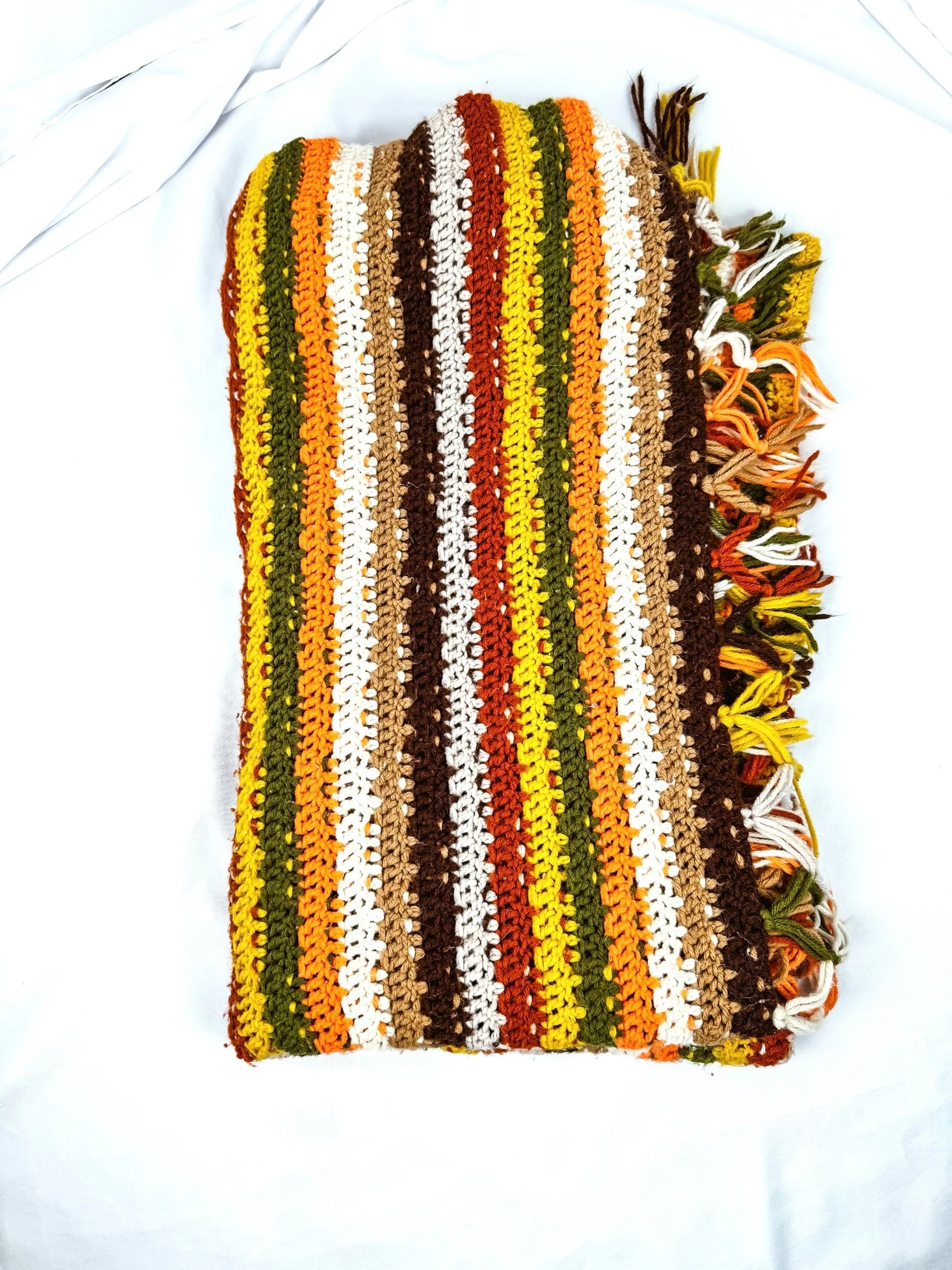 Retro Striped Hand-Knit Fringed Blanket